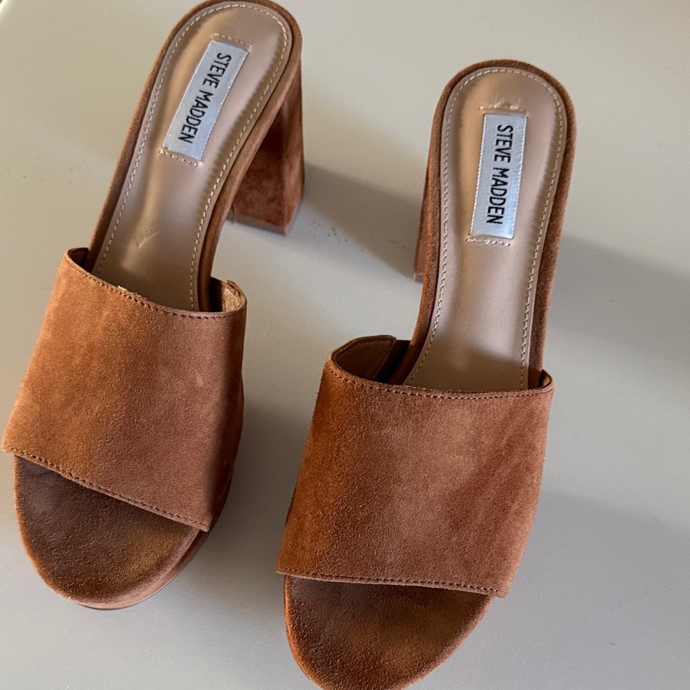 Steve Madden Tan Suede Block Heel Mules